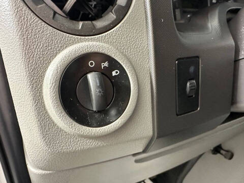 2014 Ford E-Series E-150