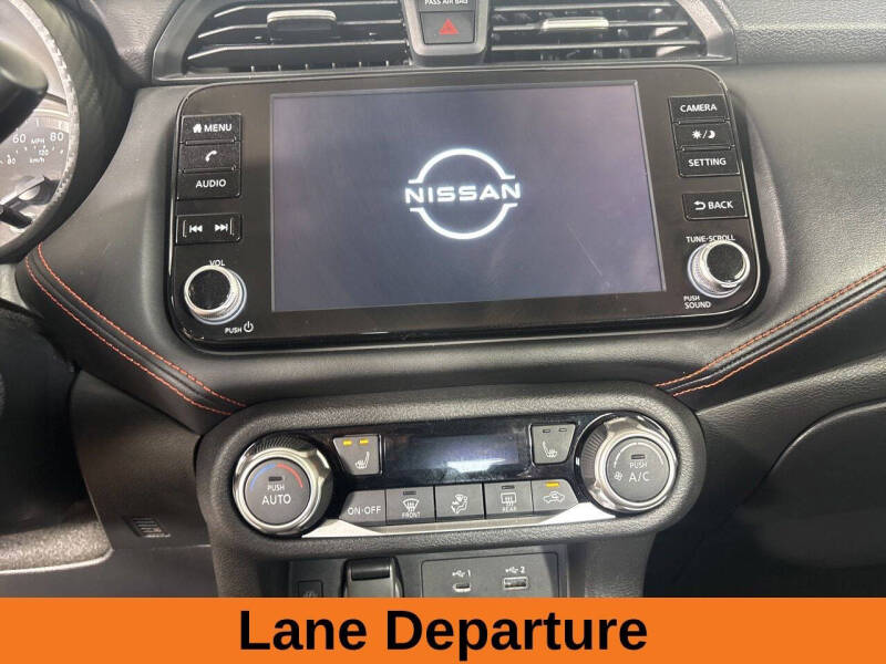 2025 Nissan Versa SR