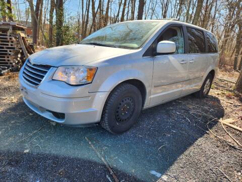 2009 Chrysler Town and Country for sale at CRS 1 LLC in Lakewood NJ