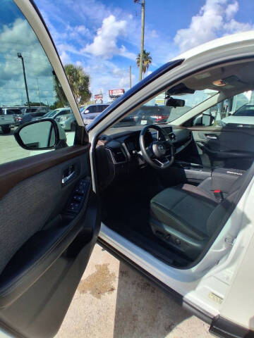 2021 Nissan Rogue SV