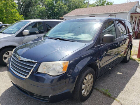 2009 Chrysler Town and Country for sale at DIRECT AUTO in Brownsburg IN