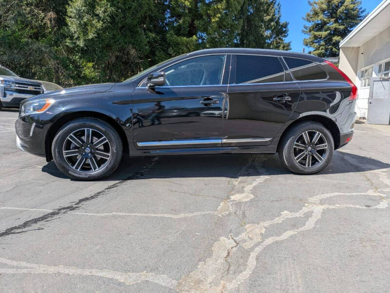 2017 Volvo XC60 T5 Dynamic