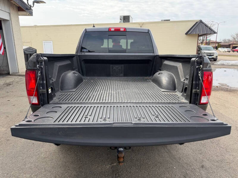 2018 RAM 1500 SLT