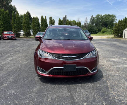 2017 Chrysler Pacifica Touring-L