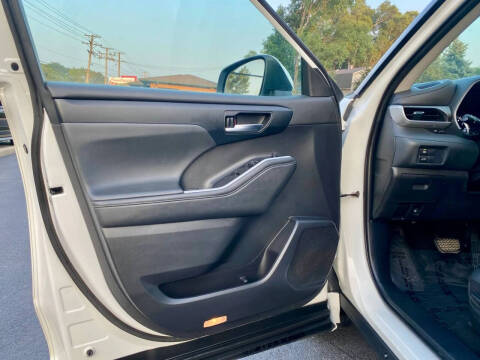 2021 Toyota Highlander XLE