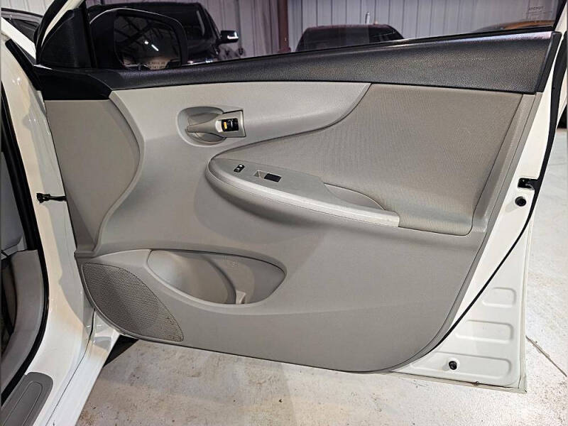 2012 Toyota Corolla LE