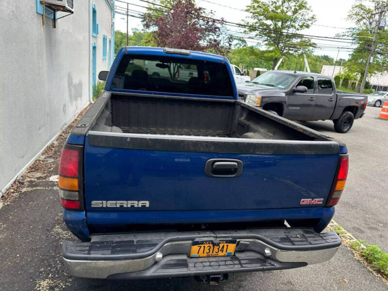 2004 GMC Sierra 2500HD