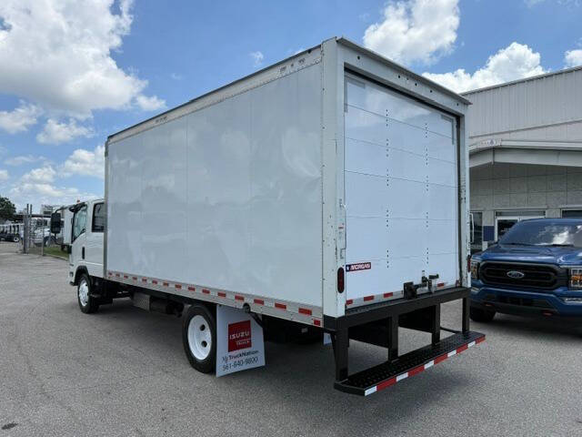 2019 Isuzu NPR-HD