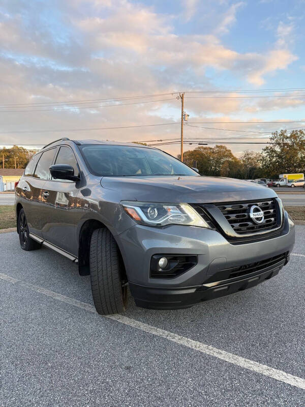 2018 Nissan Pathfinder SL