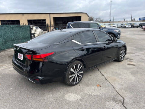 2020 Nissan Altima 2.5 SR