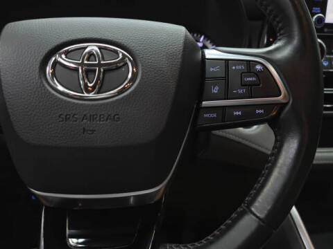 2021 Toyota Highlander LE