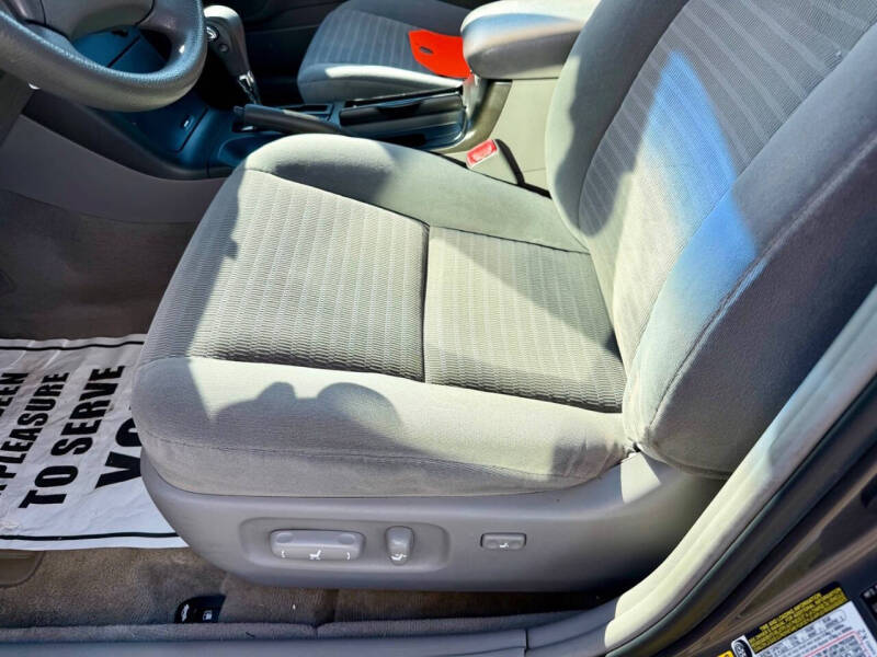 2006 Toyota Camry LE