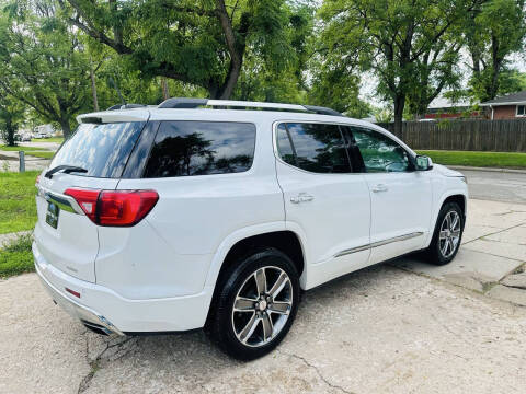 2017 GMC Acadia Denali