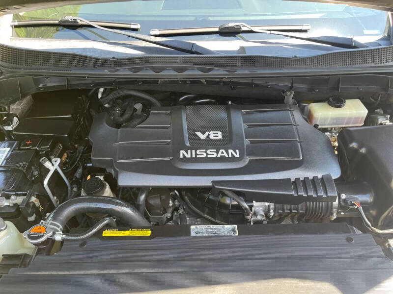 2017 Nissan Titan Platinum Reserve