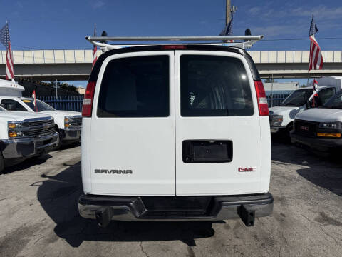 2020 GMC Savana 2500