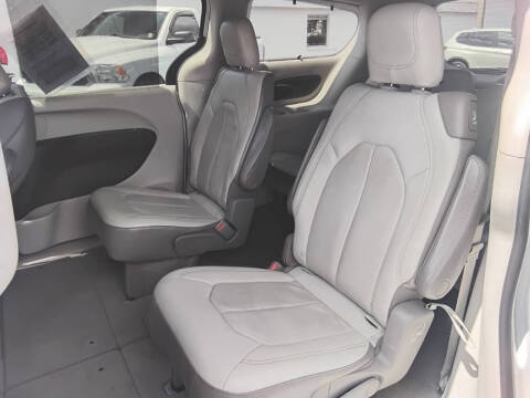 2018 Chrysler Pacifica Touring L