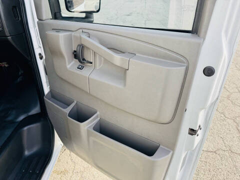 2020 GMC Savana 3500