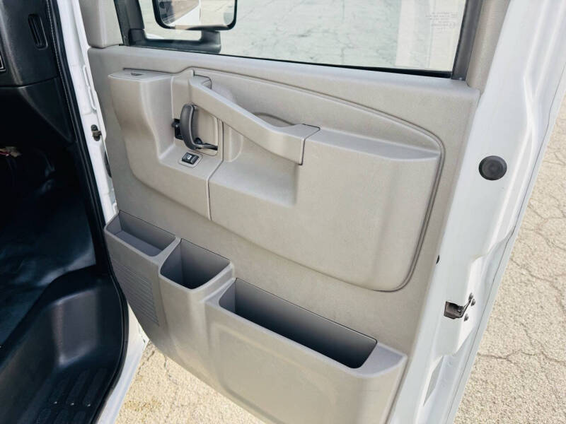 2020 GMC Savana 3500