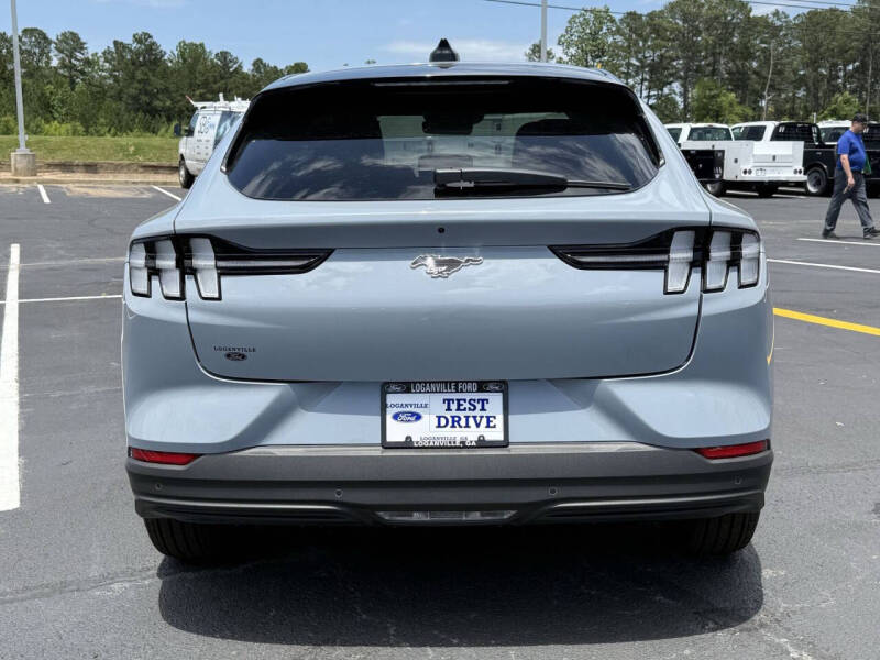 2025 Ford Mustang Mach-E Select