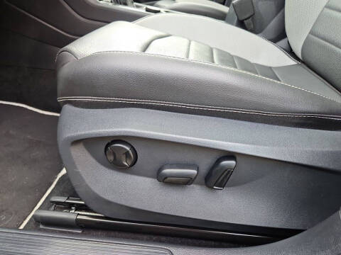 2023 Volkswagen Taos SEL 4Motion