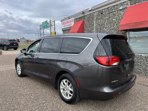 2021 Chrysler Voyager LX