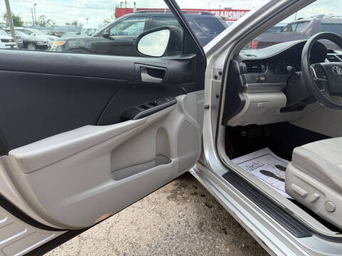 2014 Toyota Camry LE