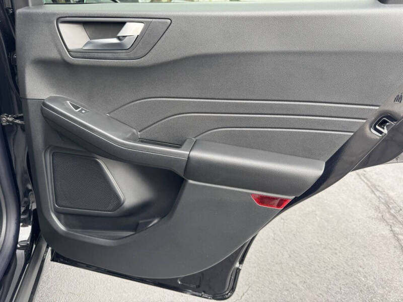 2025 Ford Escape ST-Line Select