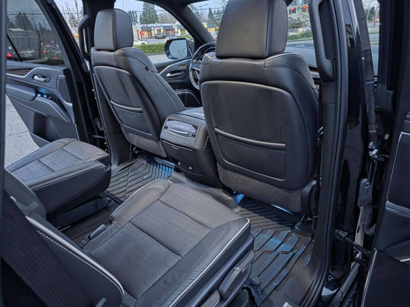 2023 Cadillac Escalade Premium Luxury