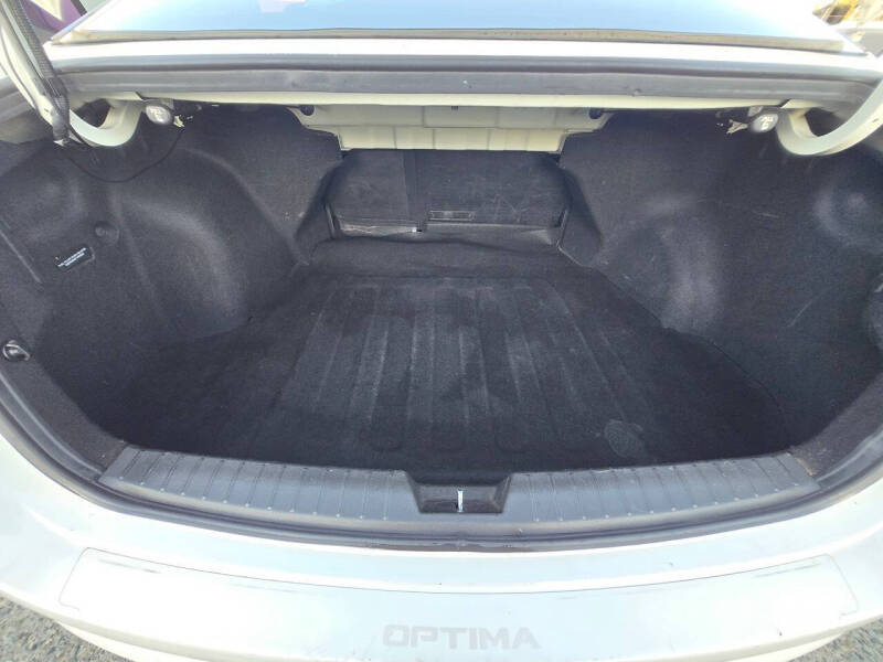 2011 Kia Optima LX