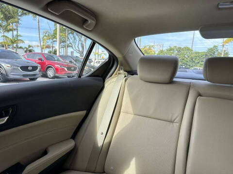 2015 Acura ILX 2.0L w/Tech