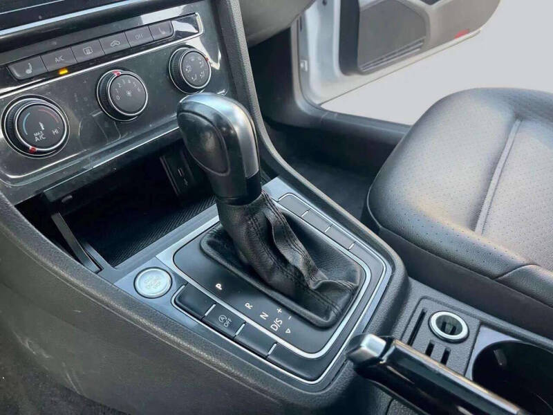 2021 Volkswagen Golf TSI