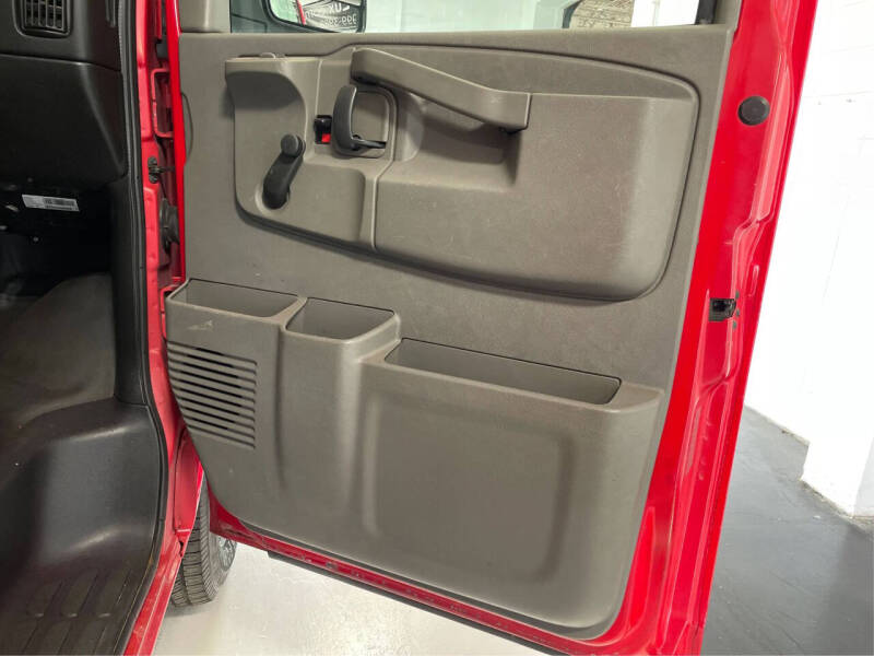 2017 GMC Savana 3500