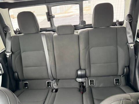 2022 Jeep Gladiator Sport