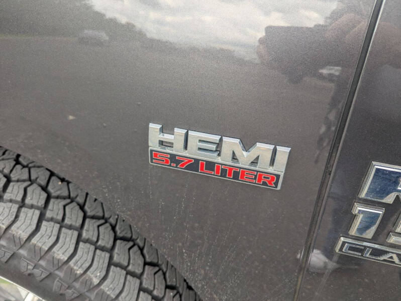 2019 RAM 1500 Classic SLT