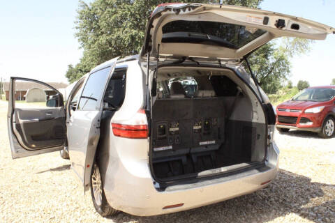 2016 Toyota Sienna XLE 8-Passenger