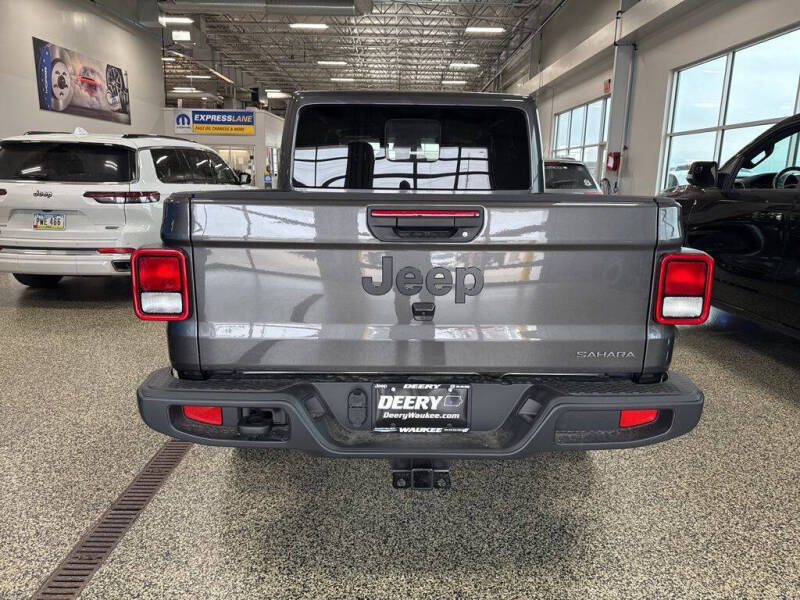 2026 Jeep Gladiator Sahara