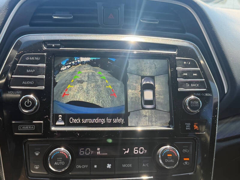 2017 Nissan Maxima Platinum