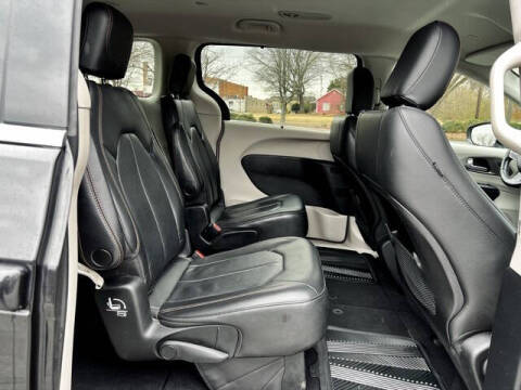 2020 Chrysler Pacifica Touring L