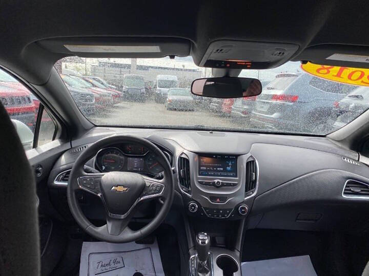 2018 Chevrolet Cruze LT Auto