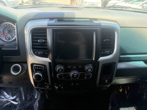 2018 RAM 1500 SLT