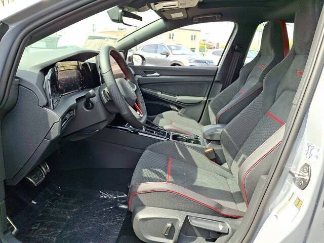 2026 Volkswagen Golf GTI SE