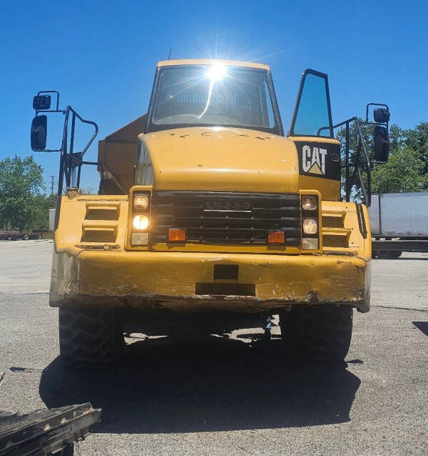 2003 Caterpillar 735