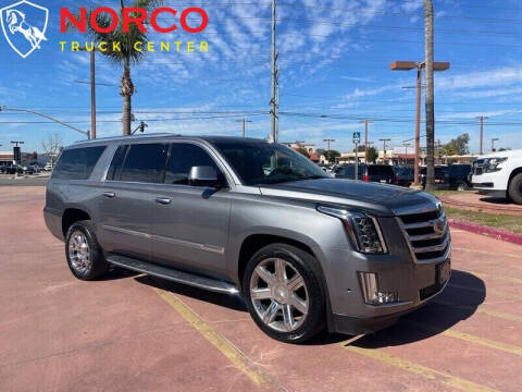 2019 Cadillac Escalade ESV Luxury