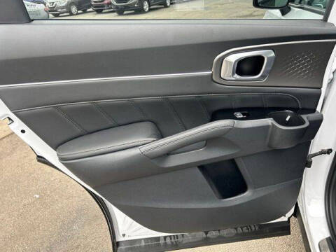 2023 Kia Sorento SX