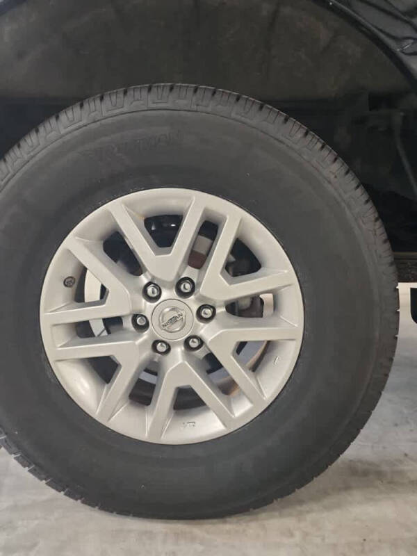 2017 Nissan Frontier SV