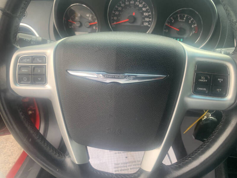 2013 Chrysler 200 Touring