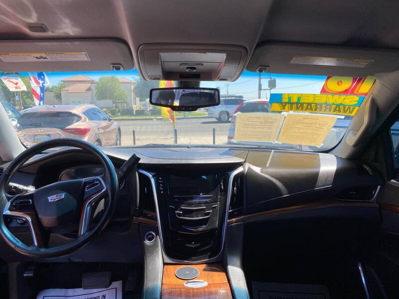 2016 Cadillac Escalade ESV Standard