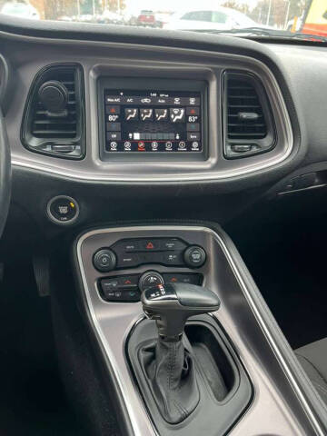 2019 Dodge Challenger SXT