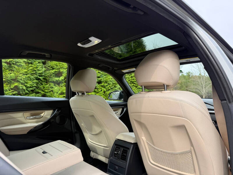 2015 BMW 3 Series 328i xDrive