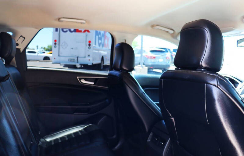2020 Ford Edge SEL